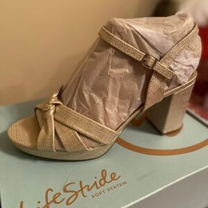 Life Stride Women's Lucky Heels - Platino